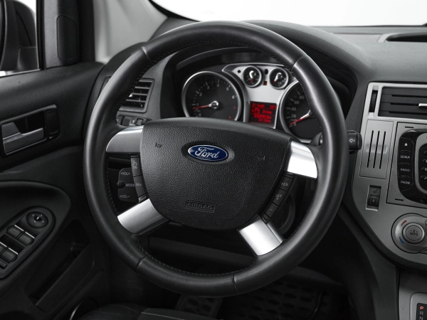 Ford Kuga, I фото №13