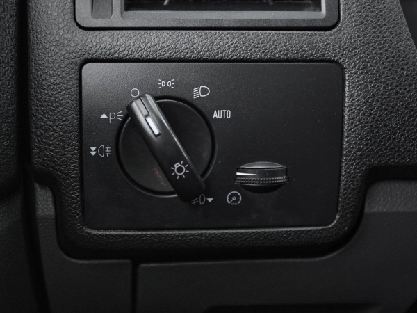 Ford Kuga, I фото №15