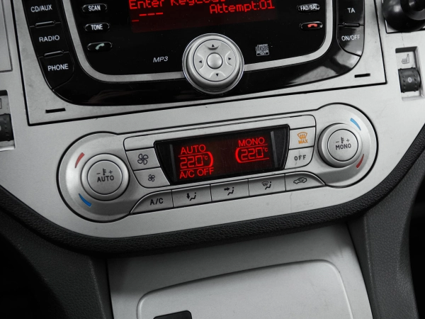Ford Kuga, I фото №18