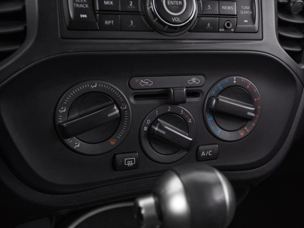 Nissan Juke, I Рестайлинг фото №12