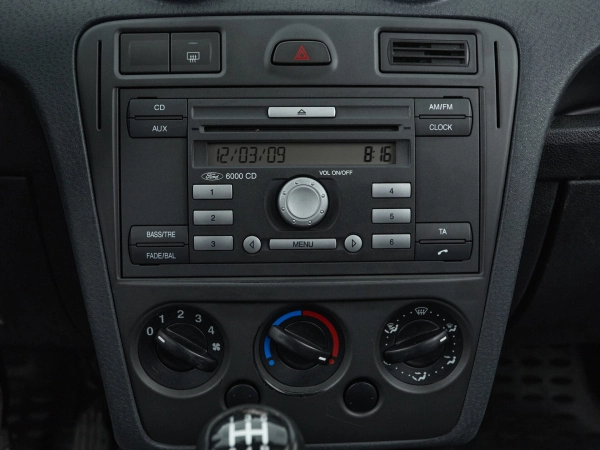 Ford Fusion, I Рестайлинг фото №11