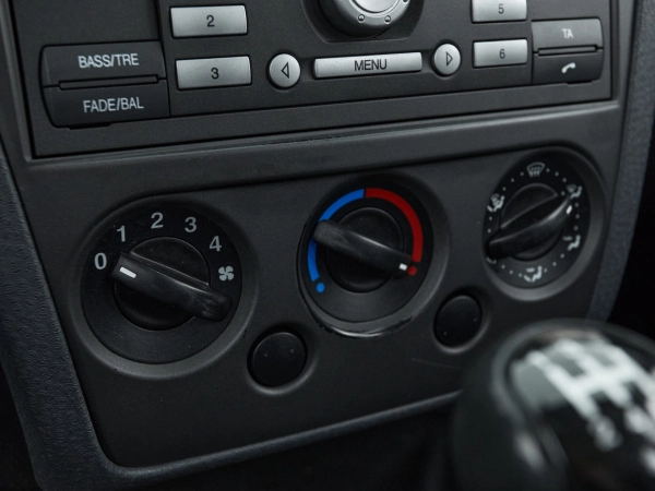 Ford Fusion, I Рестайлинг фото №12