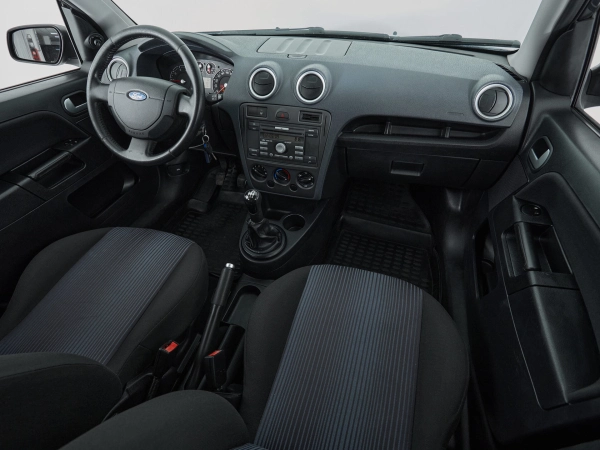 Ford Fusion, I Рестайлинг фото №9