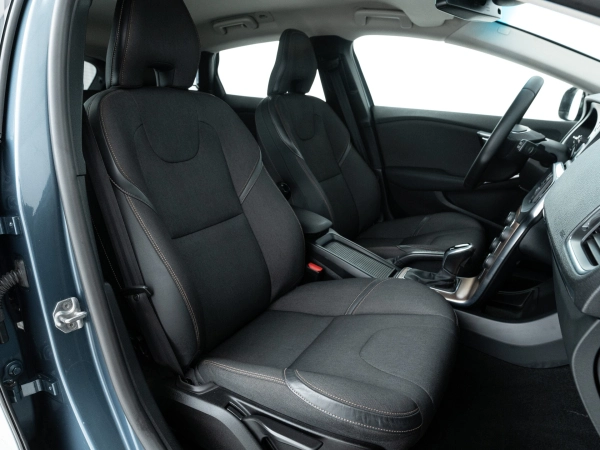 Volvo V40 Cross Country, I фото №11