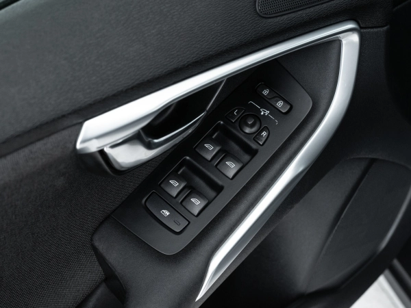 Volvo V40 Cross Country, I фото №12