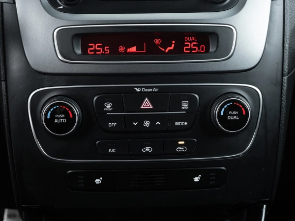 Kia Sorento, II Рестайлинг фото №16