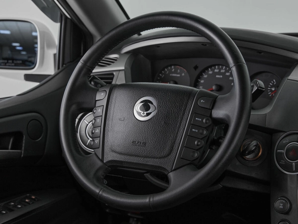 SsangYong Kyron, I Рестайлинг фото №20