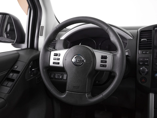 Nissan Pathfinder, III Рестайлинг фото №14