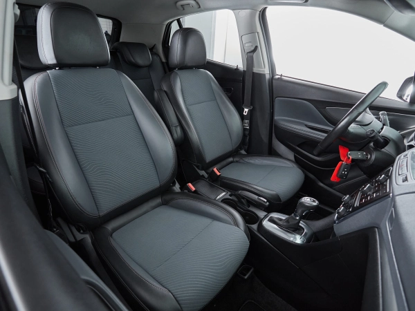 Opel Mokka, I фото №11