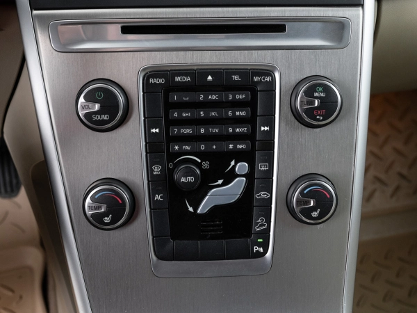 Volvo XC60, I фото №11
