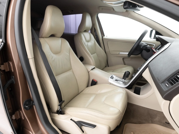 Volvo XC60, I фото №9