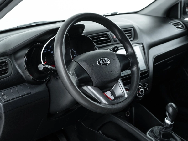 Kia Rio, III фото №11