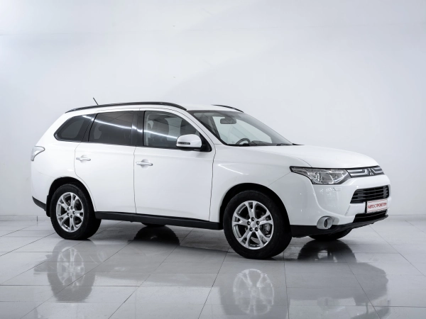 Mitsubishi Outlander, III фото №3