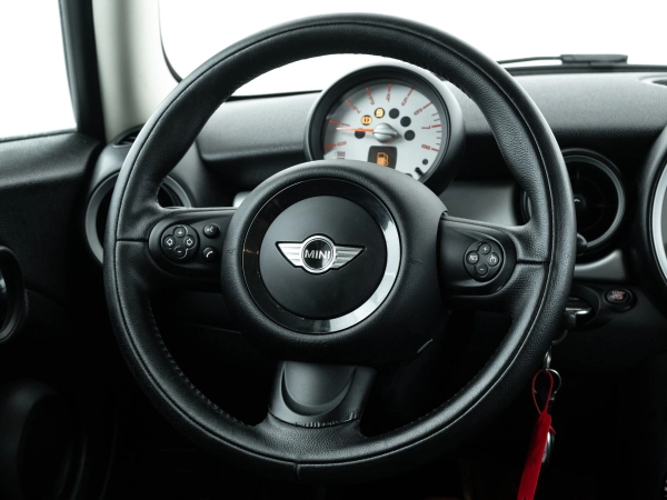 MINI Hatch, II (R56) Рестайлинг фото №18