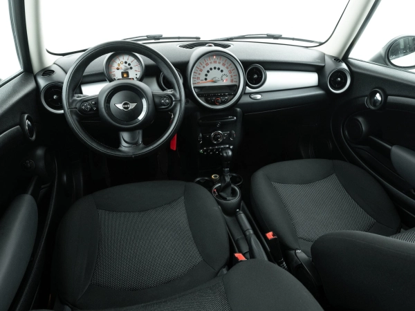 MINI Hatch, II (R56) Рестайлинг фото №9