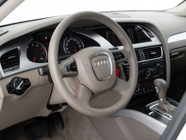 Audi A4, IV (B8) фото №11