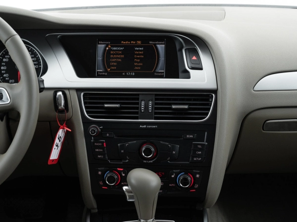 Audi A4, IV (B8) фото №14