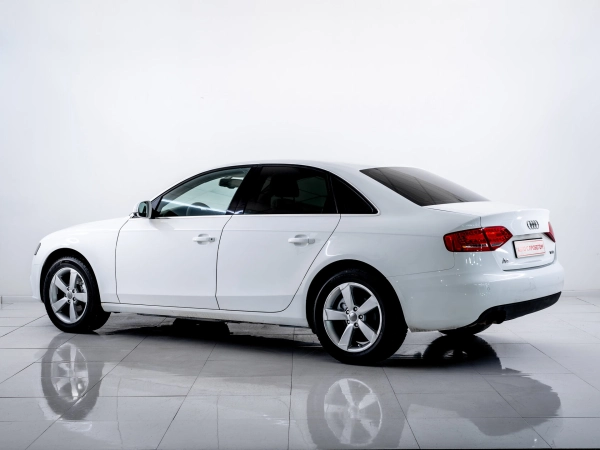 Audi A4, IV (B8) фото №5