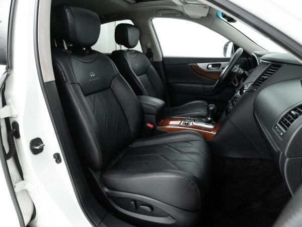 Infiniti FX, II (S51) Рестайлинг фото №10