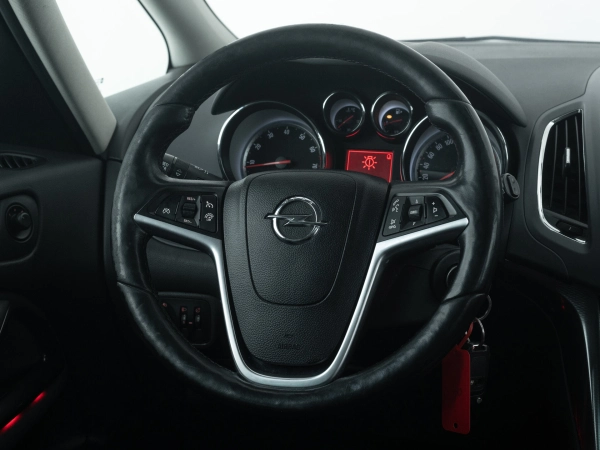 Opel Zafira, C фото №18