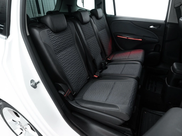 Opel Zafira, C фото №21