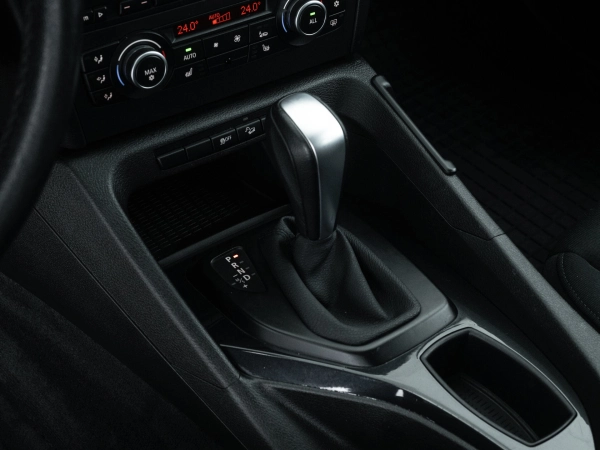 BMW X1, I (E84) фото №14