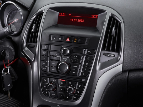 Opel Astra, J Рестайлинг фото №12