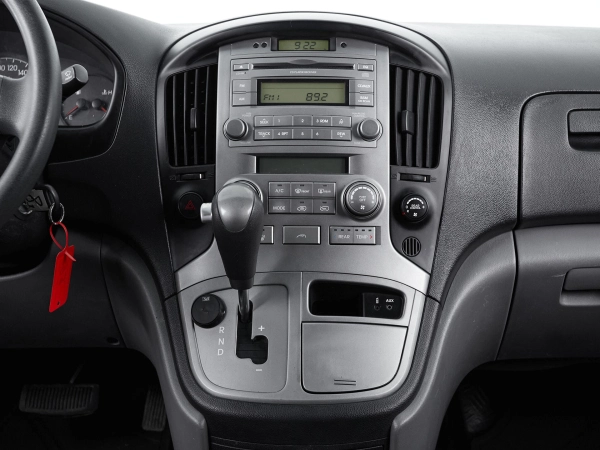 Hyundai Grand Starex, I фото №13