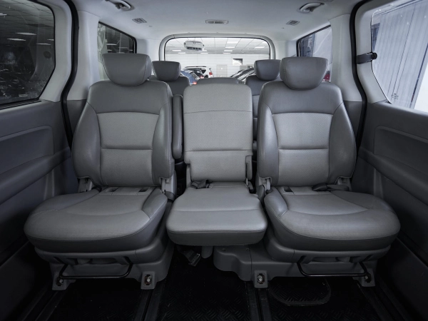 Hyundai Grand Starex, I фото №19
