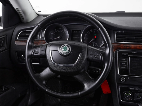 Skoda Superb, II фото №16