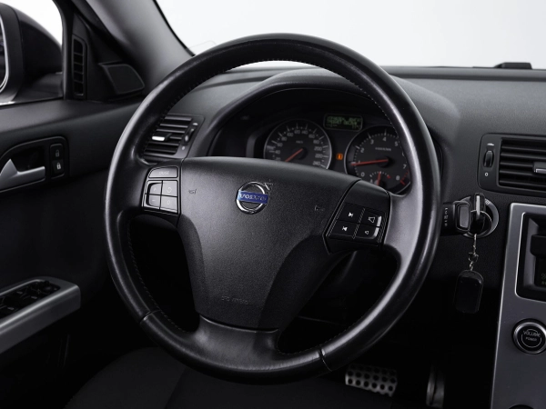 Volvo S40, II Рестайлинг фото №8