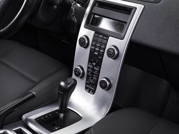 Volvo S40, II Рестайлинг фото №9