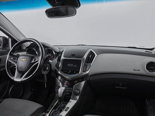 Chevrolet Cruze, I Рестайлинг фото №10