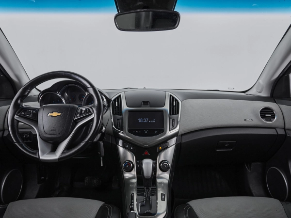 Chevrolet Cruze, I Рестайлинг фото №8