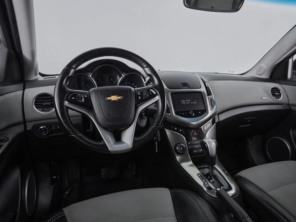 Chevrolet Cruze, I Рестайлинг фото №9