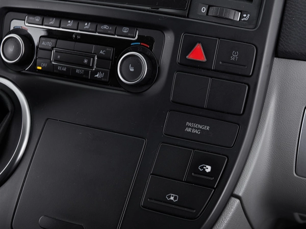 Volkswagen Multivan, T5 Рестайлинг фото №14