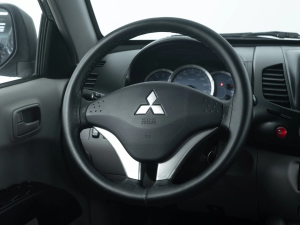 Mitsubishi L200, IV фото №15