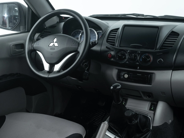 Mitsubishi L200, IV фото №16