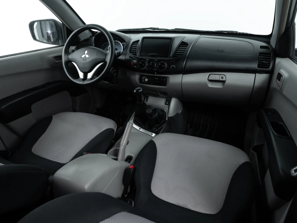 Mitsubishi L200, IV фото №8