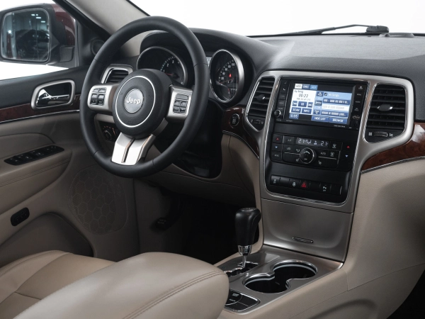 Jeep Grand Cherokee, IV (WK2) фото №20