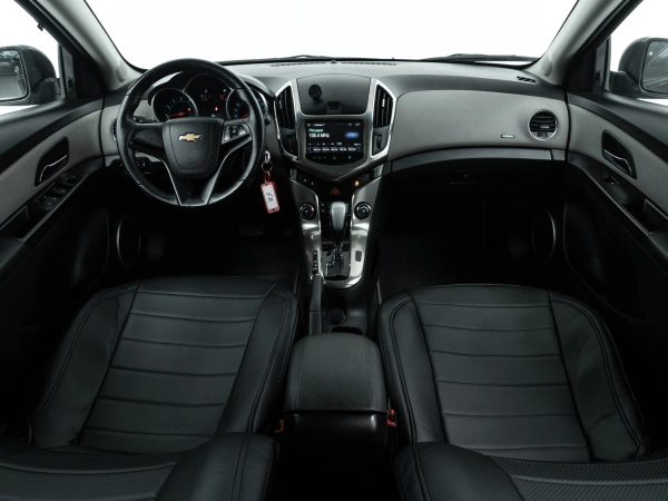 Chevrolet Cruze, I Рестайлинг фото №8