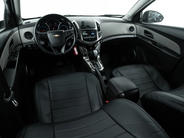 Chevrolet Cruze, I Рестайлинг фото №9