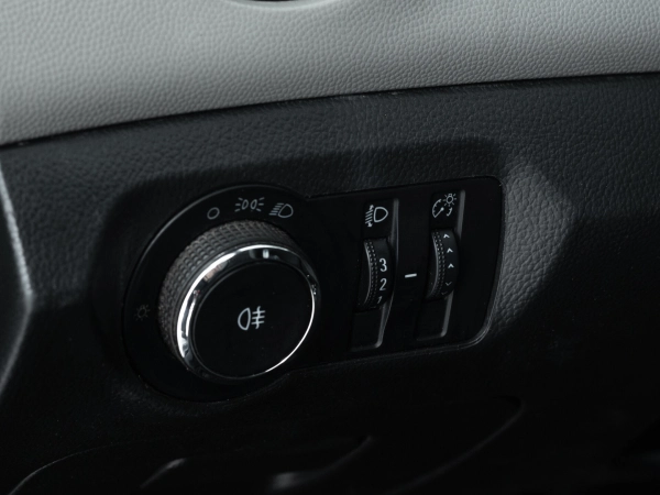 Chevrolet Cruze, I Рестайлинг фото №12