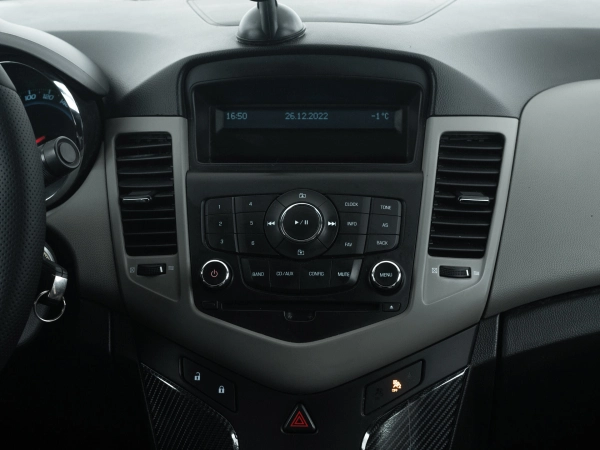 Chevrolet Cruze, I Рестайлинг фото №15