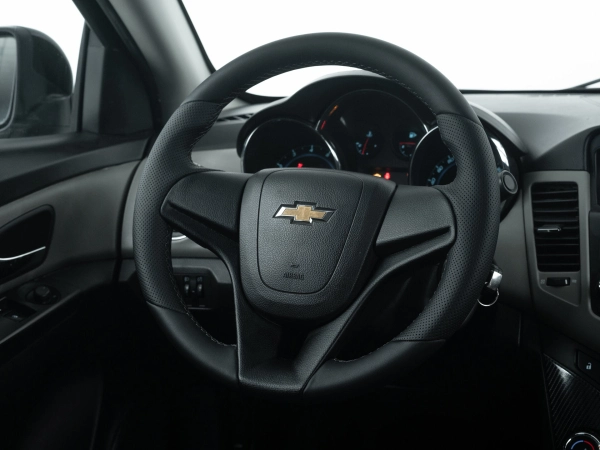 Chevrolet Cruze, I Рестайлинг фото №16