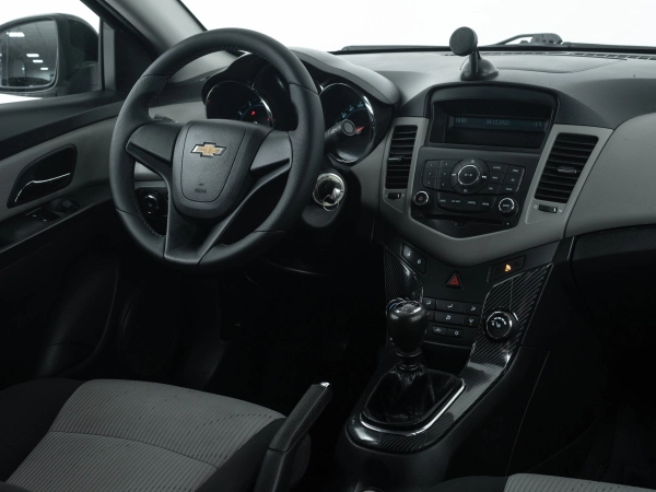 Chevrolet Cruze, I Рестайлинг фото №17