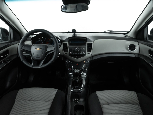 Chevrolet Cruze, I Рестайлинг фото №8