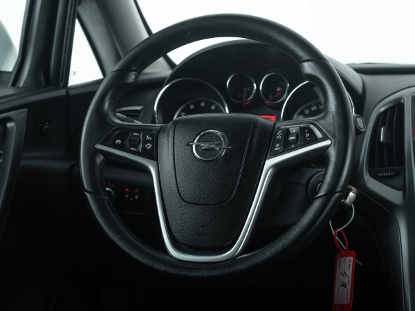Opel Astra, J Рестайлинг фото №15