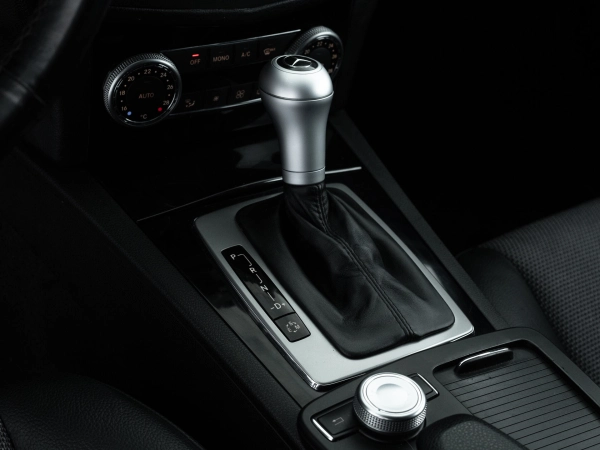Mercedes-Benz C-Класс, III (W204) фото №13