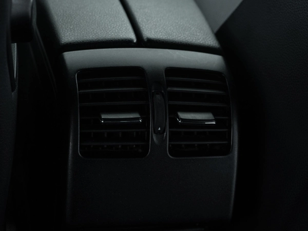 Mercedes-Benz C-Класс, III (W204) фото №18